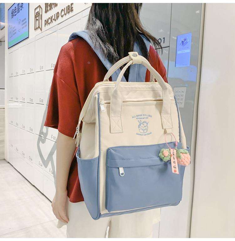 バックパック型パステルカラーマザーズバッグ