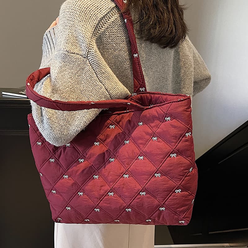 マザーズバッグトートキルティングリボン刺繍大容量