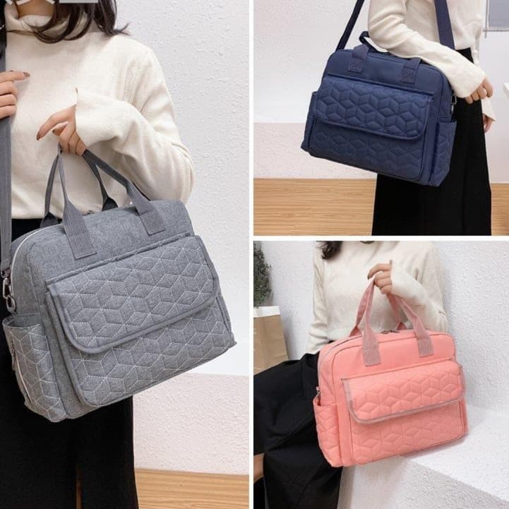 マザーズバッグ 多機能キルティングマザーズトート