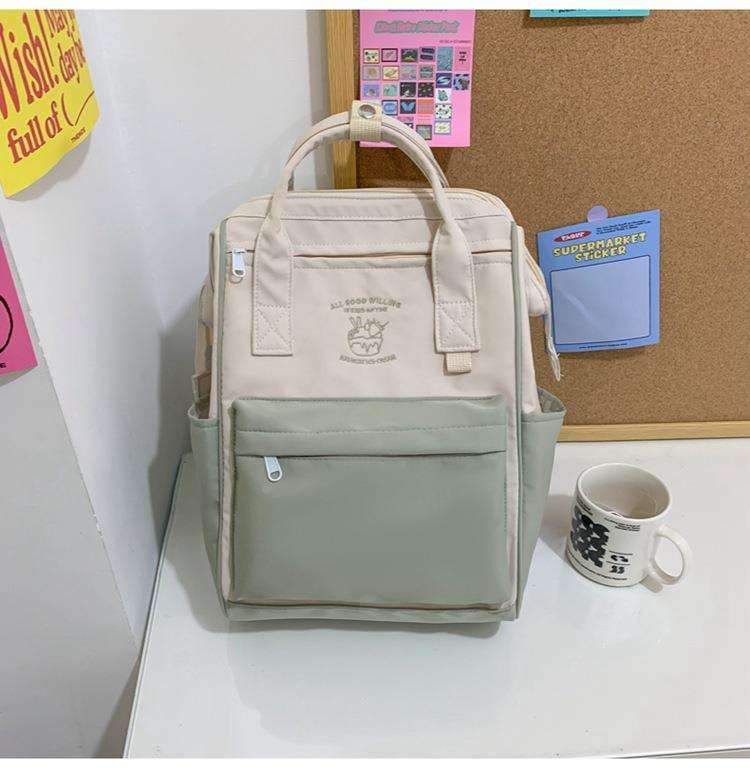バックパック型パステルカラーマザーズバッグ