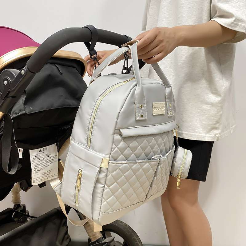 マザーズバッグ 多機能ママバッグ 赤ちゃんとのお出かけ応援リュック